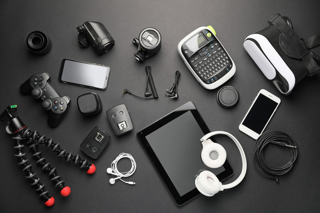 Gadget Essentials Easy Gadgets for Modern Living: Simple Tools for Everyone – NUBO LLC