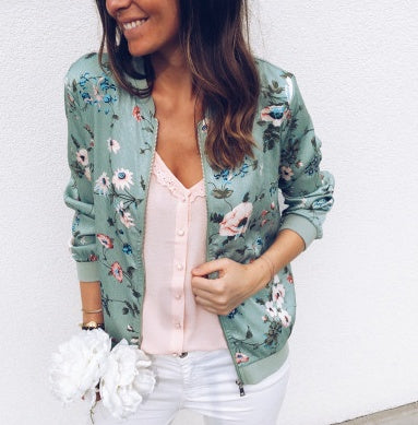 Incredibly beautiful and cozy jacket with a floral pattern