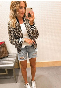 Incredibly beautiful and cozy jacket with a floral pattern