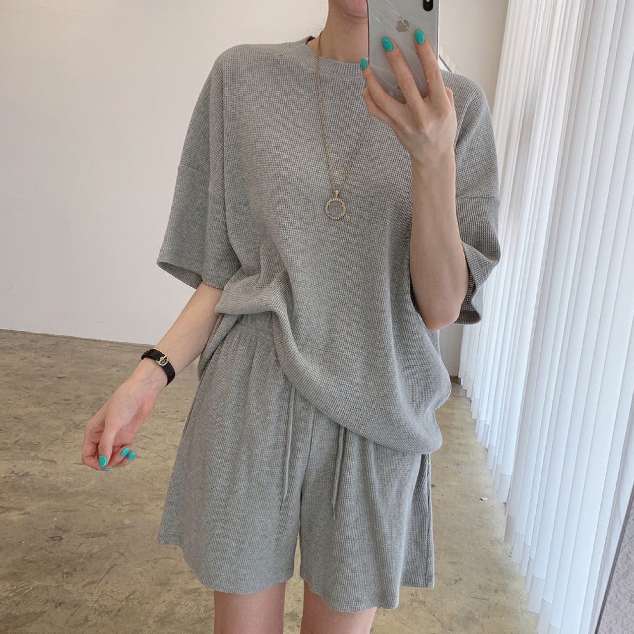 Summer short-sleeved gray urban casual western style