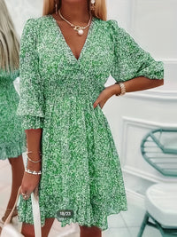 V-neck Printed Dress With Ruffled Sleeves And Waist-exquisite And Elegant Design For Women-perfect For Women's Wear In Spring And Autumn.